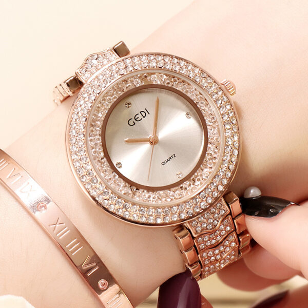 Women's watch with diamond strap - Image 4