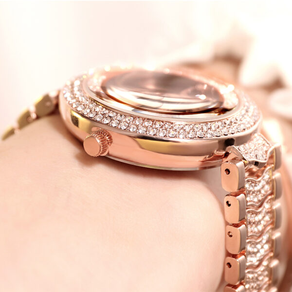 Women's watch with diamond strap - Image 5