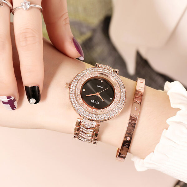 Women's watch with diamond strap - Image 3