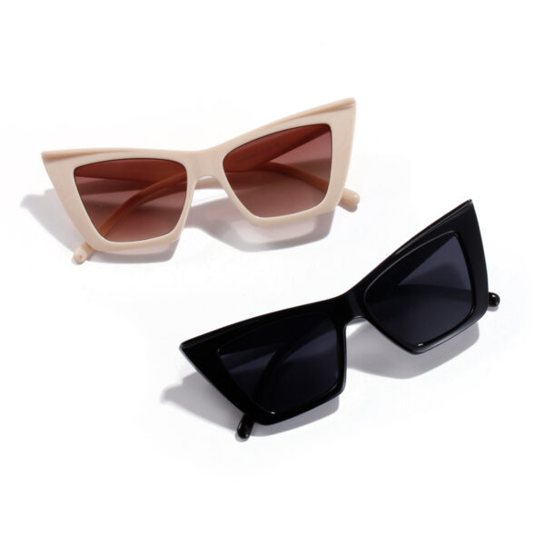 Triangle cat's eye glasses - Image 3