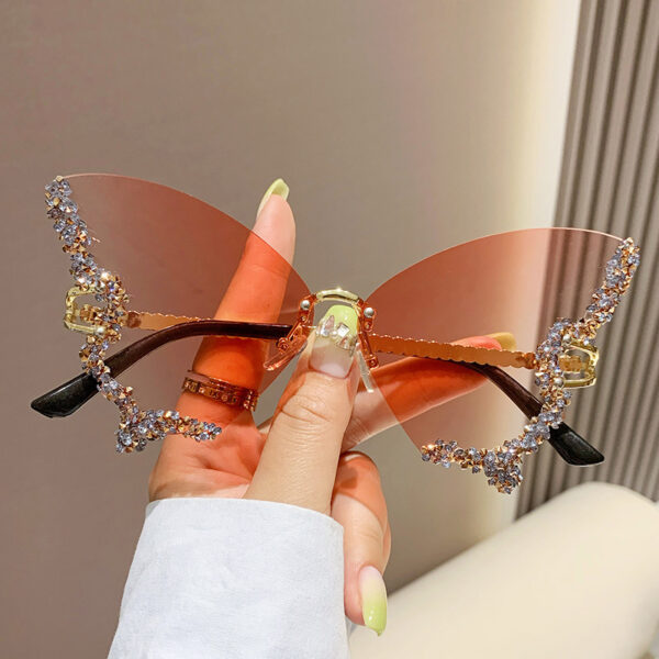 Luxury Diamond Butterfly Sunglasses Women Brand Y2K Vintage Rimless Oversized Sun Glasses Ladies Eyewear Shades - Image 3