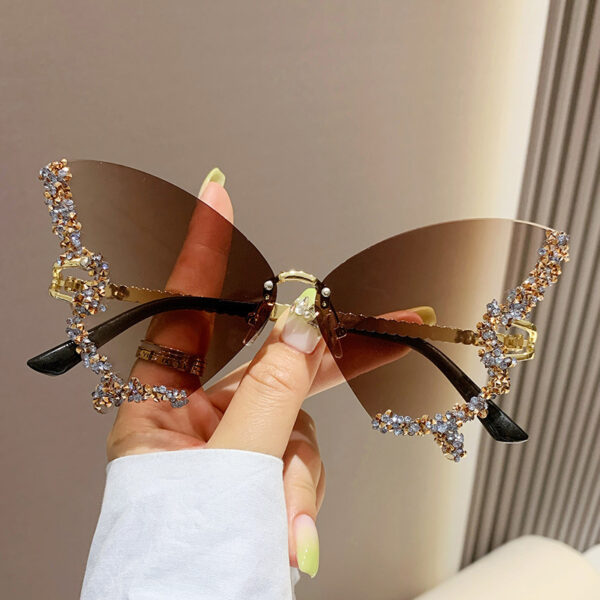 Luxury Diamond Butterfly Sunglasses Women Brand Y2K Vintage Rimless Oversized Sun Glasses Ladies Eyewear Shades - Image 6