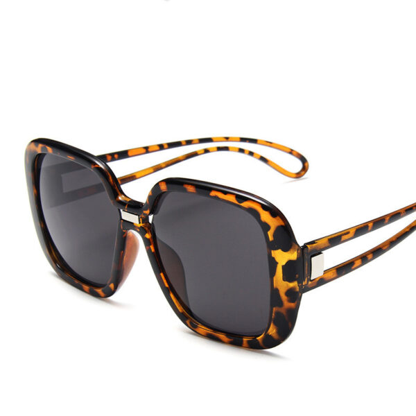 Large frame sunglasses with gradient personality sunglasses - Image 6