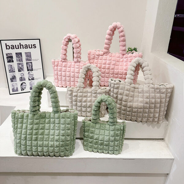 Plaid Handbags Winter Fashion High Capacity Shopping Plush Bag Korean Style Personalized Designer Luxury Tote Bags For Women - Image 5