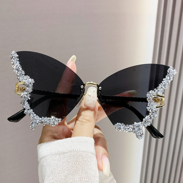 Luxury Diamond Butterfly Sunglasses Women Brand Y2K Vintage Rimless Oversized Sun Glasses Ladies Eyewear Shades - Image 10